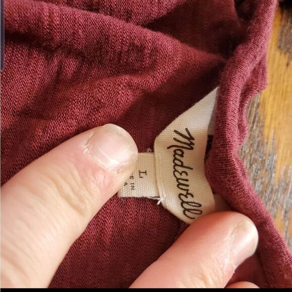 Madewell anthem maroon v neck tshirt Sz Large - Picture 3 of 3
